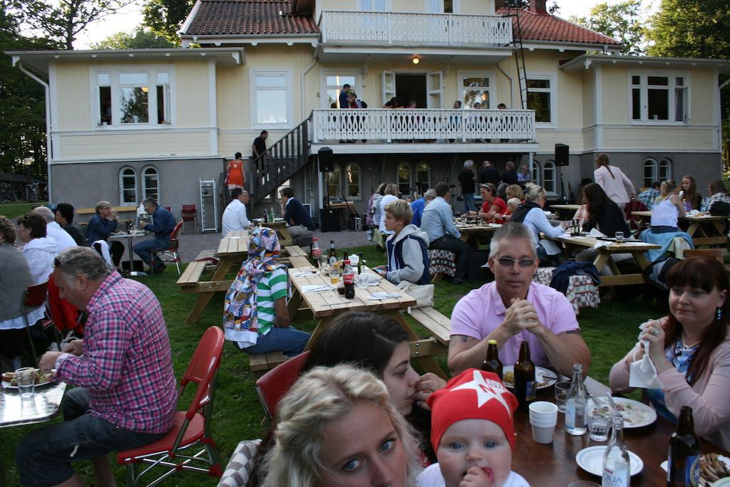 Sjolunda Semesterby Hotel Lidköping Exterior foto